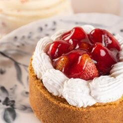 Queso con Fresa — Vivián Alta Repostería
